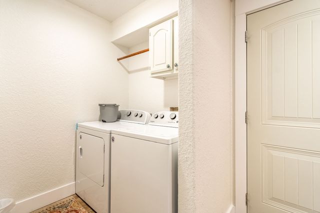 1505 Williamsburg Court, Ennis, TX 75119