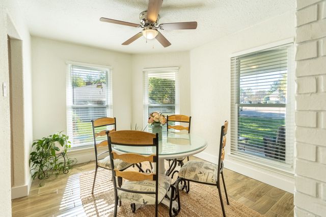 1505 Williamsburg Court, Ennis, TX 75119