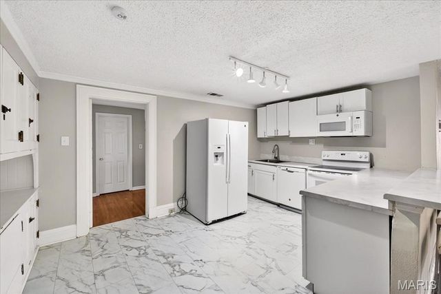 5103 Waterman Boulevard, St Louis, MO 63108