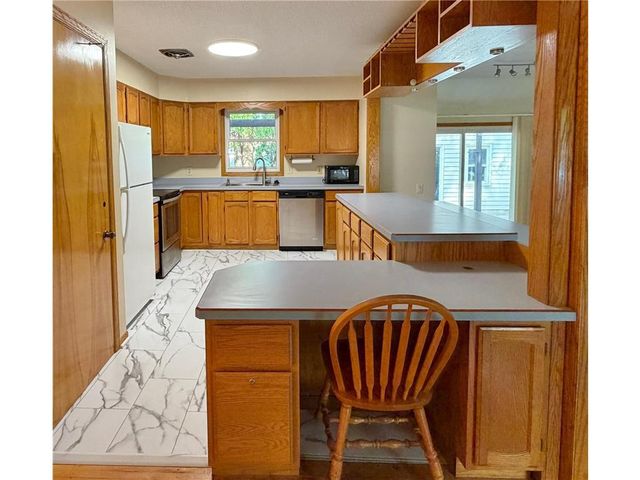 8243 Thomas Avenue, Minneapolis, MN 55431