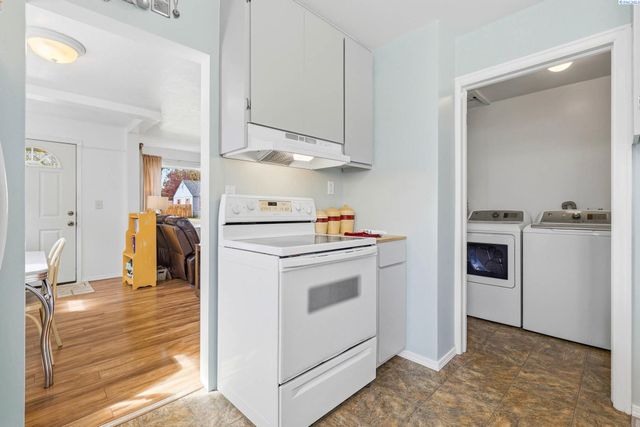 24 N Jean St., Kennewick, WA 99336