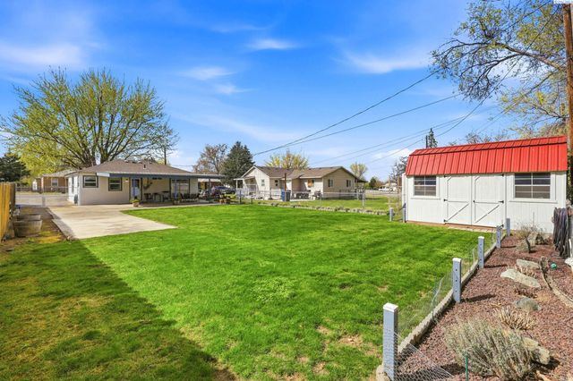 24 N Jean St., Kennewick, WA 99336