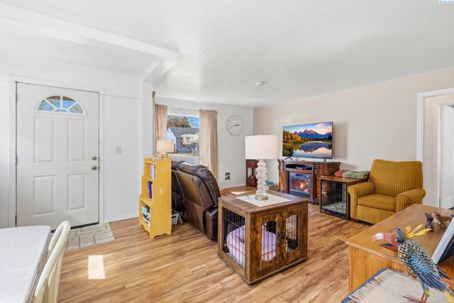 24 N Jean St., Kennewick, WA 99336