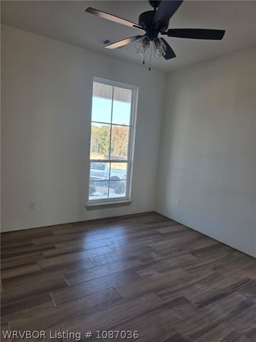 1222 Brianne, Van Buren, AR 72956