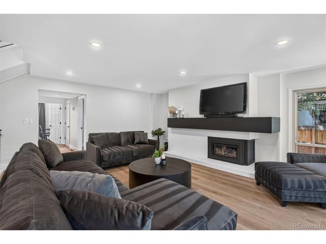 5373 E Links Cir, Centennial, CO 80122