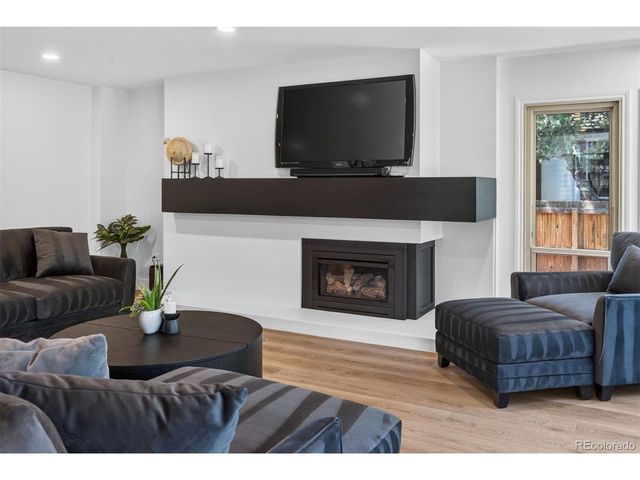 5373 E Links Cir, Centennial, CO 80122