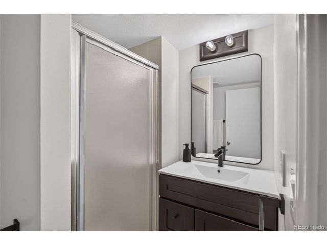 5373 E Links Cir, Centennial, CO 80122