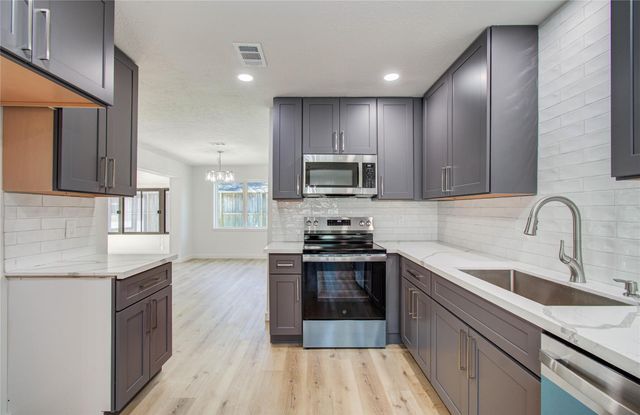 10730 Clear Cove Lane, Houston, TX 77041