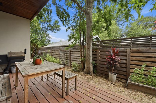 2714 Stacy LN B, Austin, TX 78704