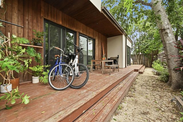 2714 Stacy LN B, Austin, TX 78704