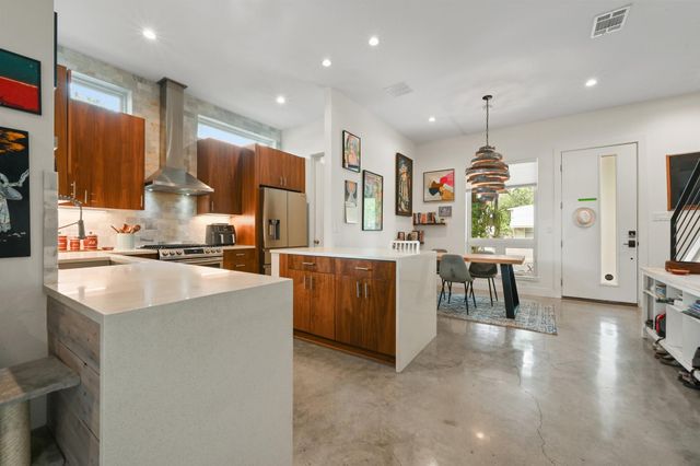 2714 Stacy LN B, Austin, TX 78704