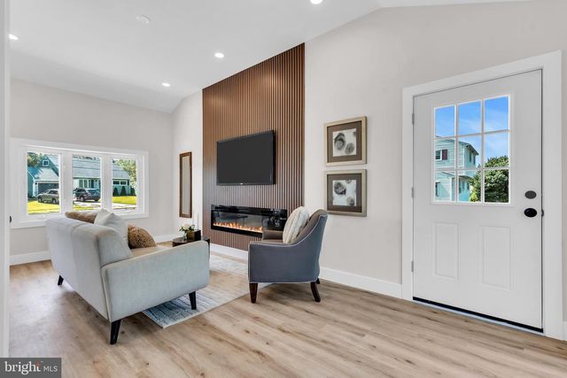103 CARVER DR, Wenonah, NJ 08090