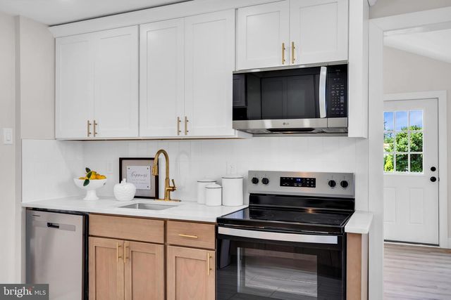 103 CARVER DR, Wenonah, NJ 08090