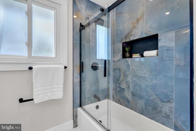 103 CARVER DR, Wenonah, NJ 08090