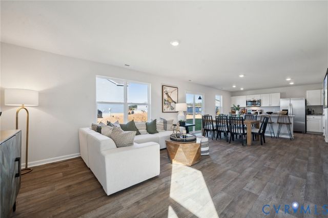 7024 Spike Rush Ct, New Kent, VA 23124