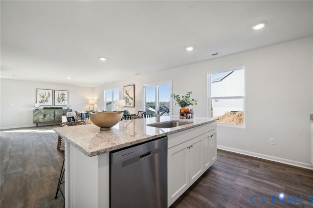 7024 Spike Rush Ct, New Kent, VA 23124