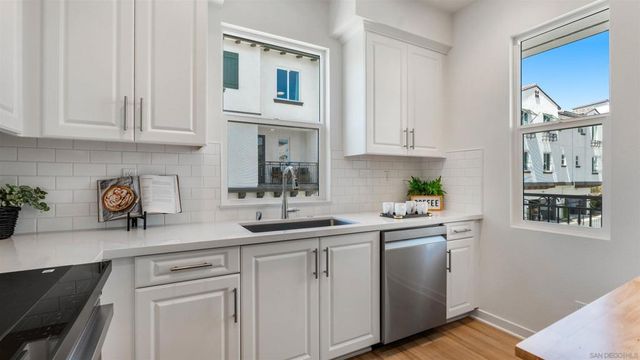 329 Ocotillo Gl, Escondido, CA 92025