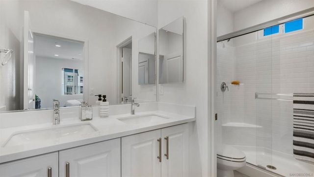 329 Ocotillo Gl, Escondido, CA 92025