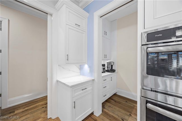 4885 Tamarind Ridge DR, Naples, FL 34119