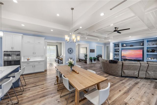 4885 Tamarind Ridge DR, Naples, FL 34119