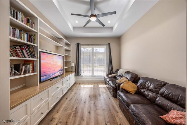 4885 Tamarind Ridge DR, Naples, FL 34119