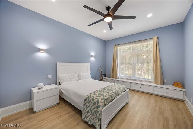 4885 Tamarind Ridge DR, Naples, FL 34119