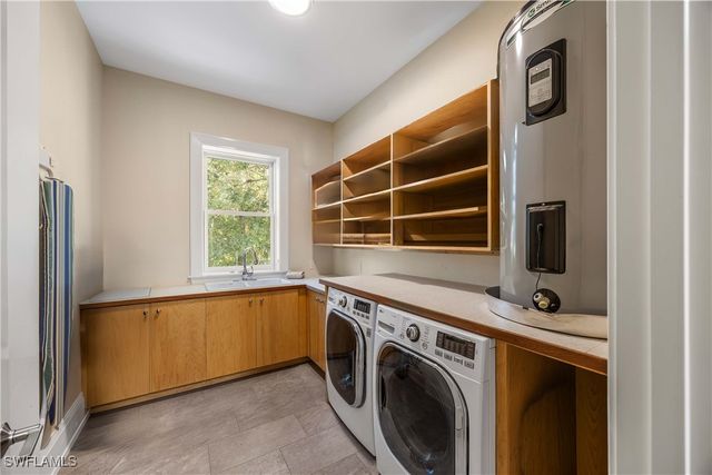 4885 Tamarind Ridge DR, Naples, FL 34119