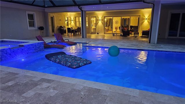 4885 Tamarind Ridge DR, Naples, FL 34119