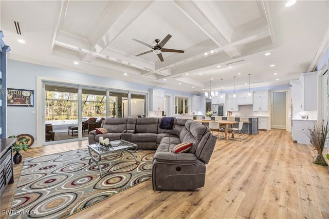 4885 Tamarind Ridge DR, Naples, FL 34119