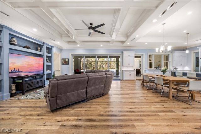 4885 Tamarind Ridge DR, Naples, FL 34119