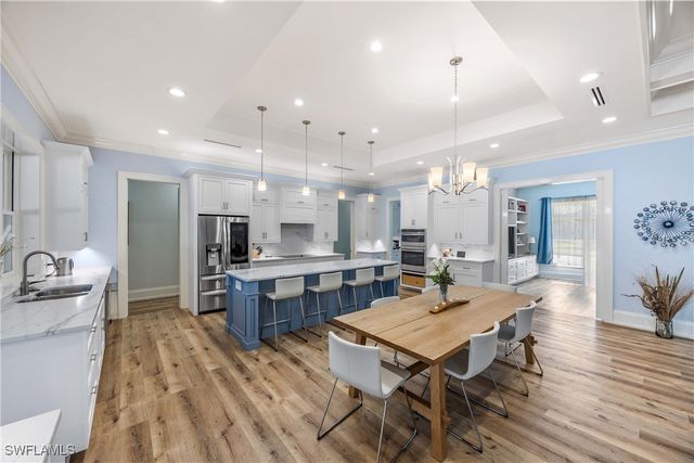 4885 Tamarind Ridge DR, Naples, FL 34119