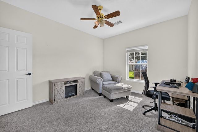 1958 Crockett Street, Sanger, TX 76266