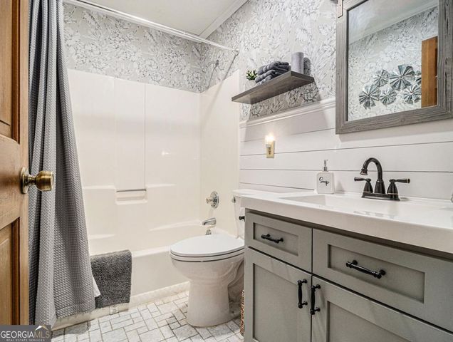 555 Breedlove Drive, Monroe, GA 30655