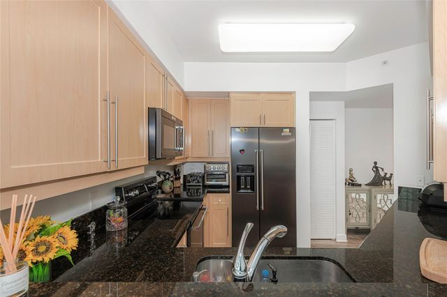 111 SE 8th Avenue 705, Fort Lauderdale, FL 33301