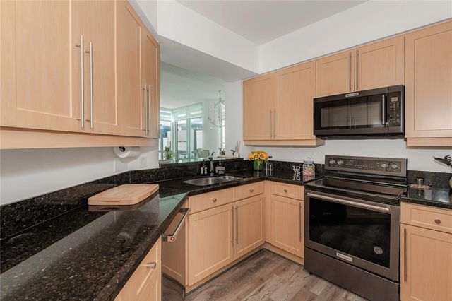 111 SE 8th Avenue 705, Fort Lauderdale, FL 33301