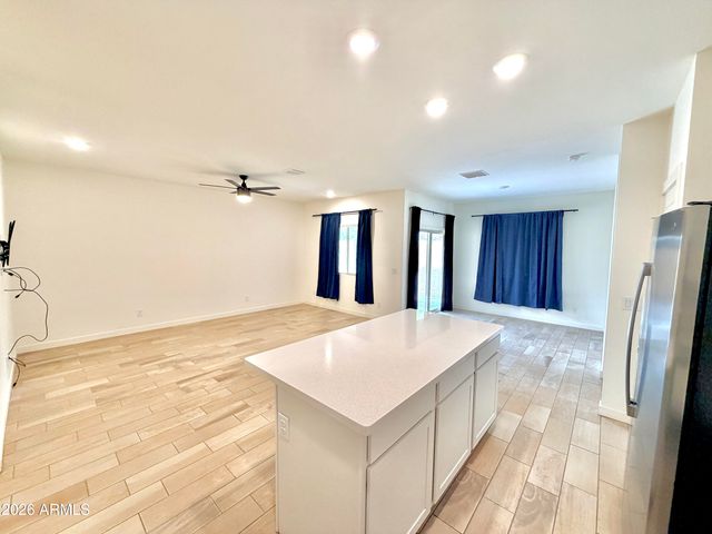 948 E WILEY Way, Casa Grande, AZ 85122