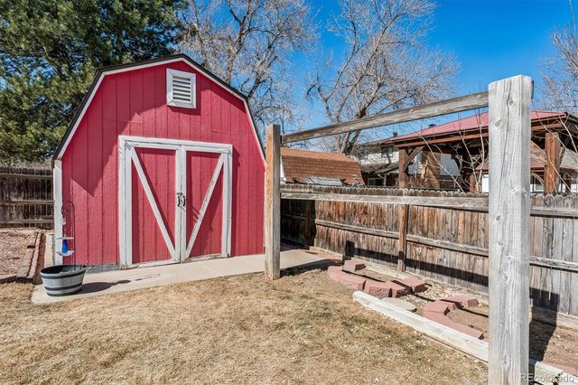 5845 W Morraine Avenue, Littleton, CO 80128