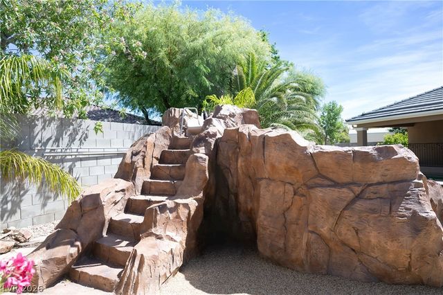 10080 West Tropical Parkway, Las Vegas, NV 89149