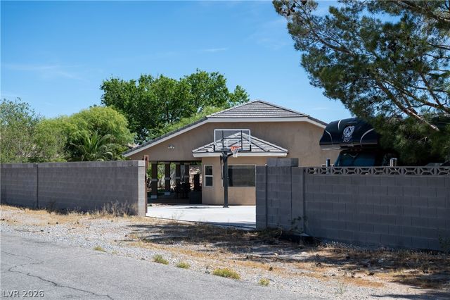 10080 West Tropical Parkway, Las Vegas, NV 89149