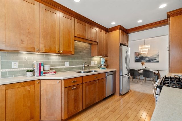 20 N Stone Mill Dr 1026, Dedham, MA 02026