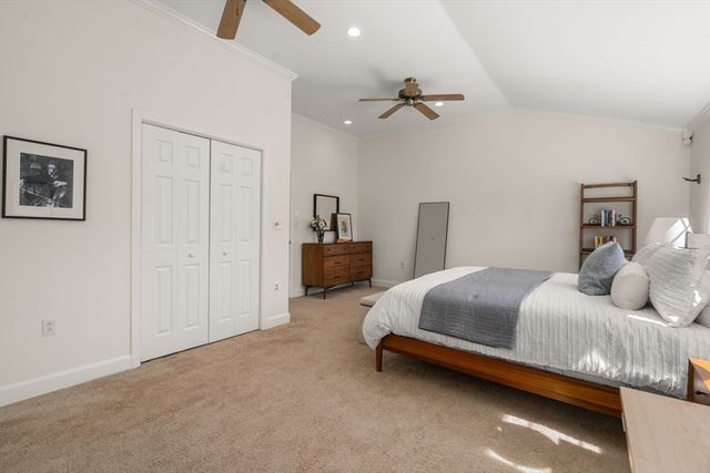 20 N Stone Mill Dr 1026, Dedham, MA 02026