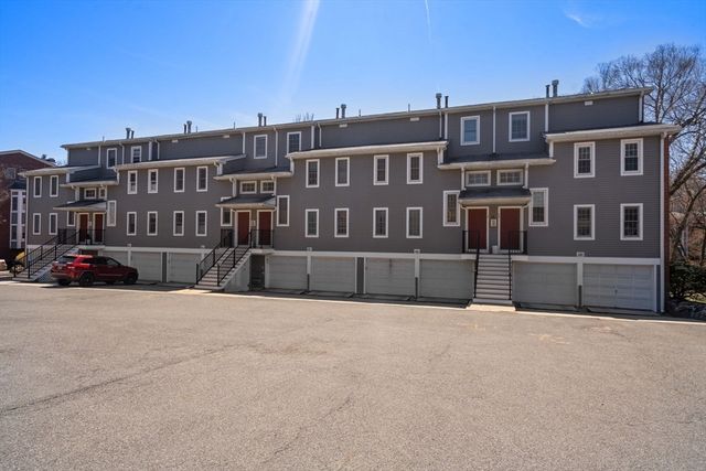 20 N Stone Mill Dr 1026, Dedham, MA 02026