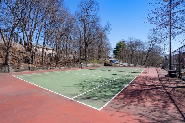 20 N Stone Mill Dr 1026, Dedham, MA 02026