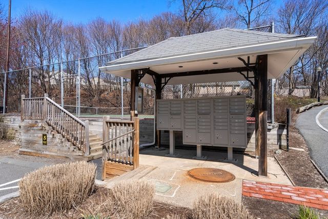 20 N Stone Mill Dr 1026, Dedham, MA 02026