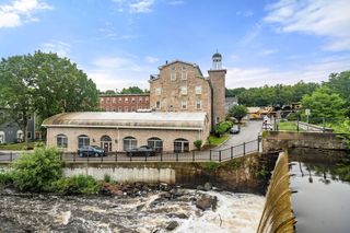 20 N Stone Mill Dr 1026, Dedham, MA 02026