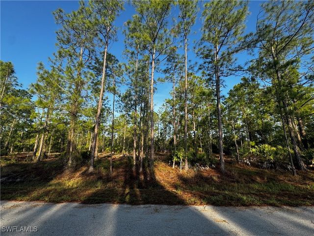 1221 Canton AVE, Lehigh Acres, FL 33972