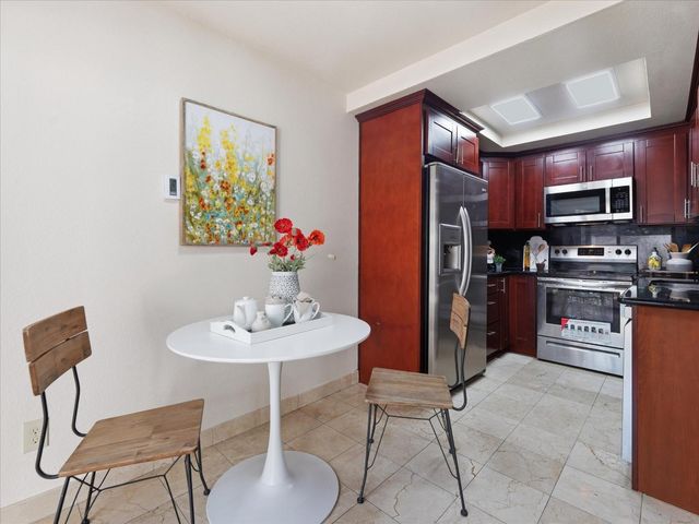 19811 Portal Plaza, Cupertino, CA 95014