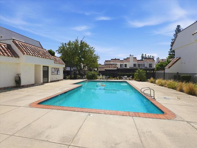 19811 Portal Plaza, Cupertino, CA 95014