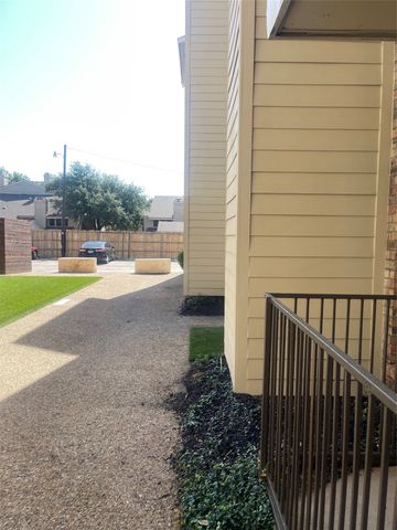 9520 Royal Lane 306, Dallas, TX 75243