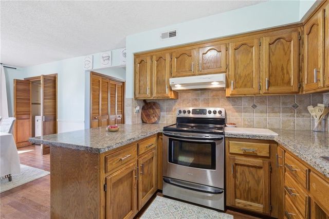 1905 SW 3rd Street, Lee's Summit, MO 64081